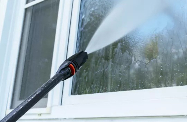 Power Washing  Window cleaning 